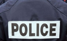 Un homme arrêté à Paris après une attaque au couteau contre des policiers