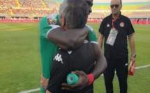 Sénégal-Tunisie : Magnifiques images de Sadio #Mané dans les bras d'Alain Giresse