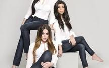 Les soeurs Kardashian présentent leur nouvelle collection de jeans