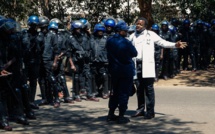 Zimbabwe: Peter Magombeyi le leader syndical retrouvé est toujours hospitalisé