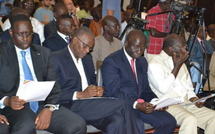 Les principaux candidats de l'opposition font front contre Wade