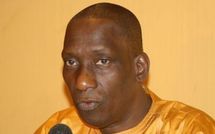 Mamadou Diop "Decroix" se dit rassuré pour la victoire des FAL 2012 à Thiès