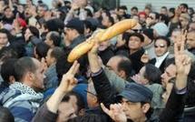 Une manifestation de chômeurs violemment réprimée à Tunis