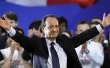 France : François Hollande endosse ses habits de président