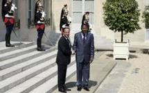 Mali: Hollande souhaite que l'Afrique saisisse l'ONU de la situation