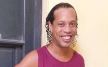 Prison de Paraguay: voici comment Ronaldinho a fêté son anniversaire 
