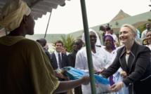 A Dakar, Hillary Clinton érige la démocratie sénégalaise en modèle pour l'Afrique