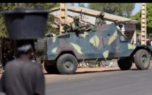 Gambie: l’armée sénégalaise franchit la frontière et suscite des réactions d’indignation