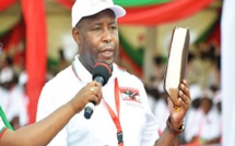 Au Burundi, Évariste Ndayishimiye prête serment et prend la tête de l’État