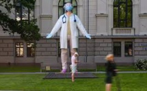 La pandémie de Covid-19 "continue de s'accélérer" dans le monde, alerte l'OMS