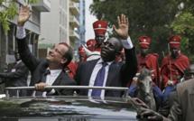 François Hollande n’est pas venu à Dakar les mains vides 