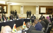 Les dirigeants ouest-africains s'engagent à envoyer 3300 soldats au Mali pour un an
