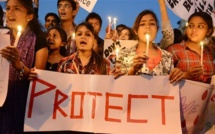 La jeune indienne victime d'un viol collectif décède à l'hôpital