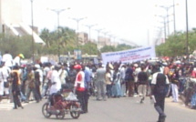 (Dernière minute) Manifestation devant le Palais