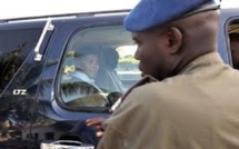 VIDEO Dernière minute: Karim Wade cueilli chez lui par les gendarmes (les images de l'arrestation)