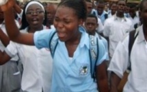Gabon ; une décision gouvernementale interdit à 2500 élèves de passer l’examen du baccalauréat pour fraude sur leurs bulletins de notes et leurs âges.