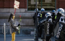 Covid-19 : plusieurs manifestations anti-confinement en Europe avec des heurts