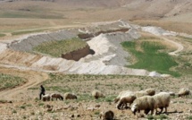Syrie: raid aérien sur un village libanais pro-rebelles, des blessés
