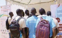 Sit-in des étudiants de l’Ucao de Thiès "exclus" pour défaut de paiement par l'Etat : "Nous voulons terminer l'année scolaire"