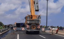 Autoroute de l’Avenir: un camion s’est renversé à hauteur de la foret classée de Mbao (Photo +vidéo)