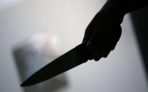 Grand Yoff: une femme pique une crise, poignarde ses jumeaux de 11 ans et sa mère âgée de 68 ans 