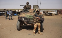 RCA: entrée des renforts militaires français à Bangui, entre miliciens et odeur de mort