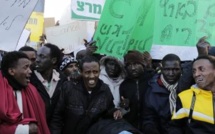 Israël: des migrants africains manifestent pour demander le statut de réfugié