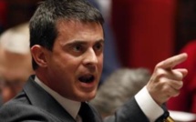Affaire Dieudonné: Manuel Valls remporte une première victoire