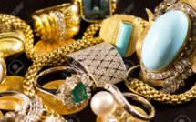 Dakar : elle agresse sa belle-mère et lui vole des numéraires et des bijoux en or d’une valeur de 50 millions F cfa