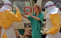 Ebola: "zone limitée" mais frontière fermée