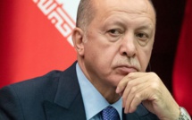 Turquie : seize (16) journalistes écroués pour «appartenance à une organisation terroriste»