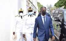 Antoine Felix Diome chamboule de nouveau la police à quelques jours des Législatives  