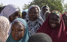 Nigeria: l’insoutenable attente des familles des lycéennes enlevées