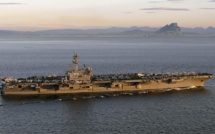 Irak: les Etats-Unis déploient un porte-avions dans le golfe Persique