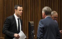 Oscar Pistorius est mobile sans ses prothèses, assure le procureur