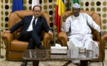François Hollande installe officiellement Barkhane à Ndjamena