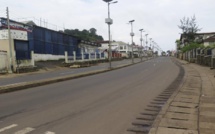 Ebola en Sierra Leone: les habitants de Freetown désertent les rues