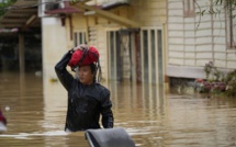 Malaisie: au moins quatre morts dans des inondations et des dizaines de milliers d'évacués