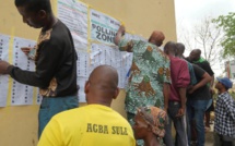Au Nigeria, l'élection des gouverneurs prévue samedi est repoussée d'une semaine