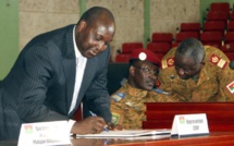 Burkina: la charte signée, Michel Kafando nommé président