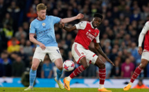 Manchester City écrase Arsenal et file vers le titre