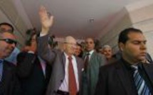 2e tour de la présidentielle en Tunisie: le temps des alliances