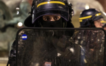 Emeutes en France: 157 interpellations et 3 blessés parmi la police après une 6e nuit d'émeutes