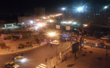 Retraite aux flambeaux: Rond point jet d'eau point d'attraction (PHOTOS)