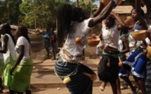 Célébration 16e Edition du festival Kom-Kom: Ziguinchor vibre au rythme du folklore