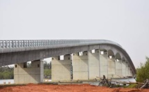 Pont Sénégambie : les usagers déplorent les contrôles et la cherté des taxes