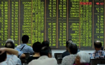 La Bourse de Shanghai chute encore, rebond sur les marchés européens
