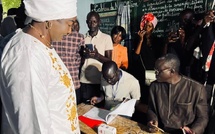 Mimi Touré après son vote : "j’invite tous les électeurs à venir accomplir leurs devoirs citoyens"