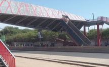 Dakar : la passerelle de Yoff Tonghor percutée par un camion, la route de l'aéroport bloquée