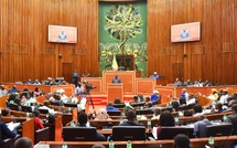 Assemblée nationale:  deux projets de loi sur la réglementation bancaire et la microfinance adoptés à l’unanimité